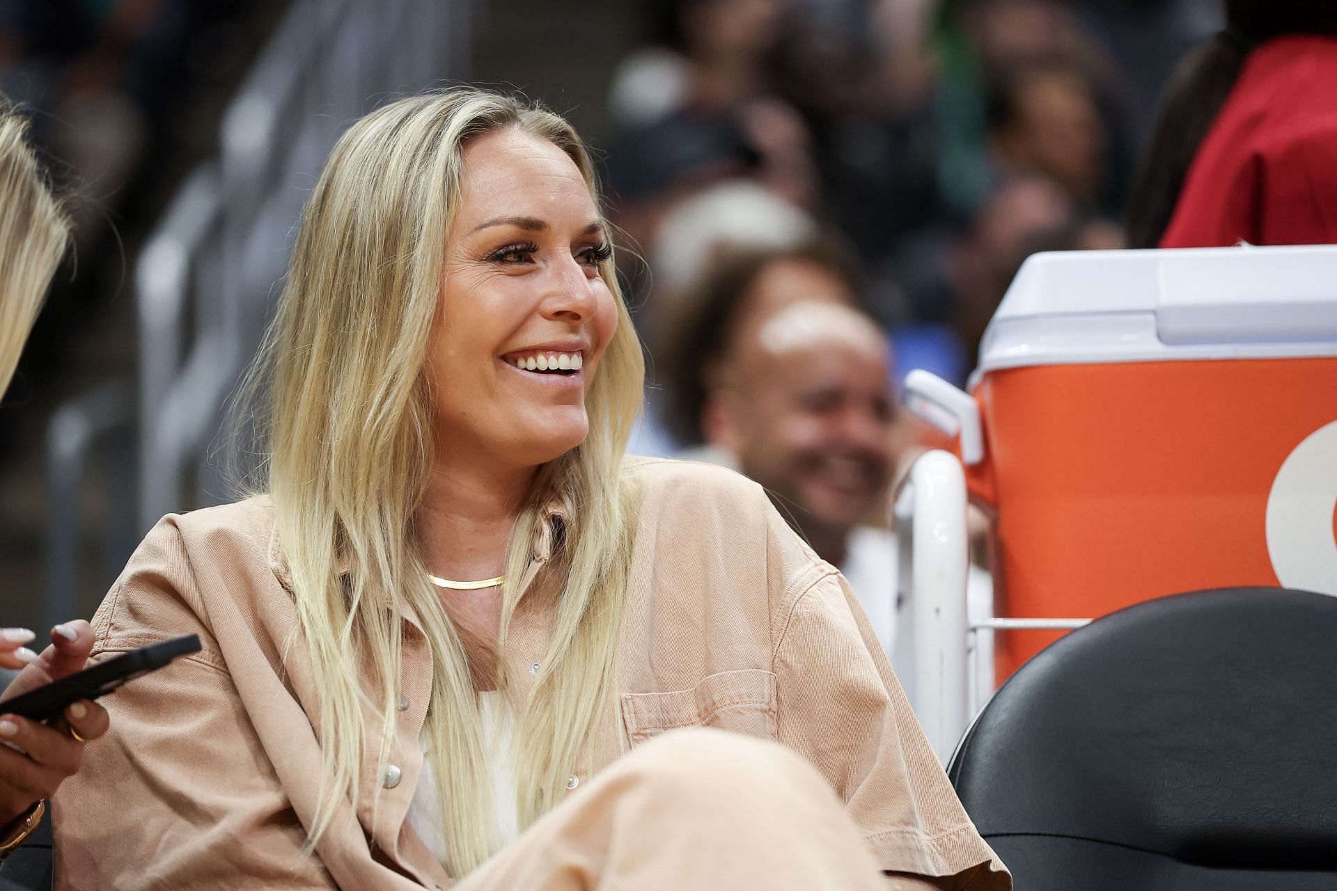 Lindsey Vonn attends the game between the Los Angeles Sparks and the Minnesota Lynx in Los Angeles, California. (Photo by Meg Oliphant/Getty Images)