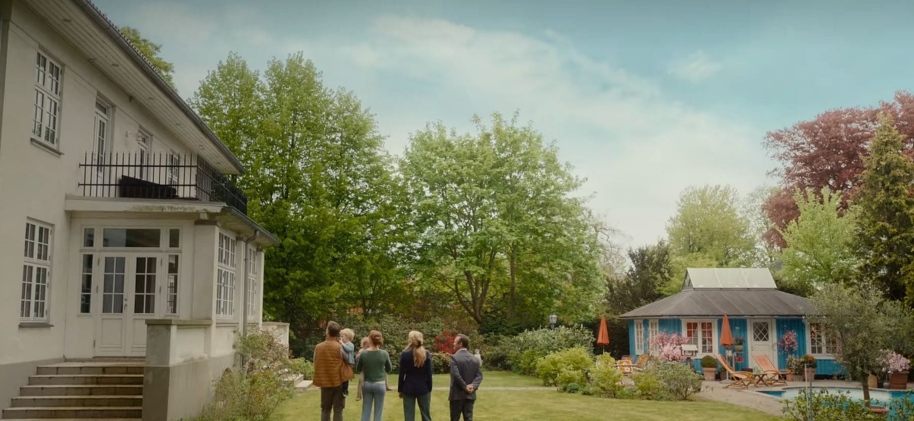 A still of the two different houses as shown in the final moments of the film (Image by Netflix)