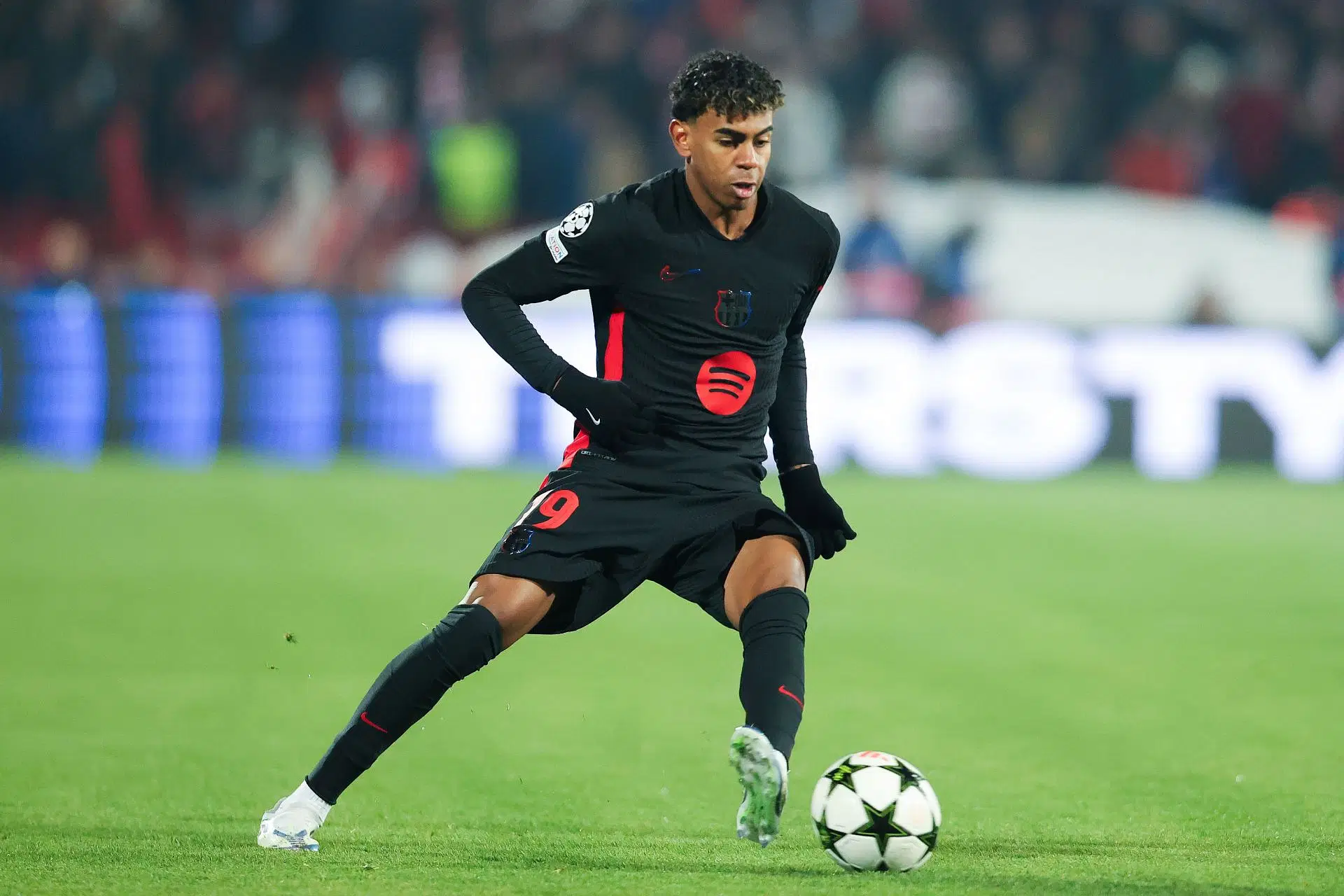 FC Barcelona v FK Crvena Zvezda - UEFA Champions League 2024/25 League Phase MD4 - Source: Getty