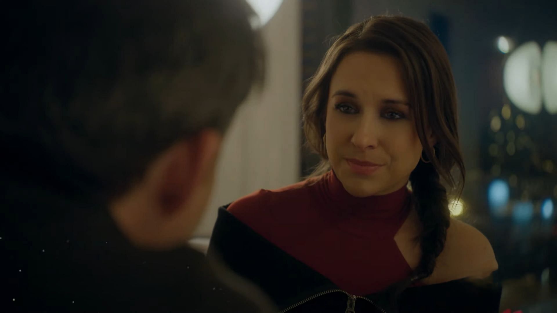 Lacey Chabert as Stefanie (Image via YouTube/@Hallmark)