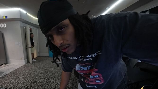 "My left eye is blurry": Agent 00 ends Twitch stream early after injuring his eye