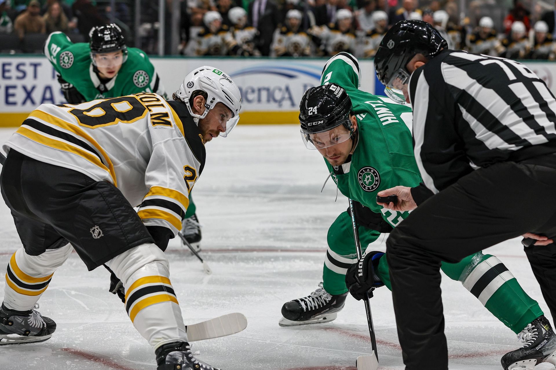 NHL: NOV 14 Bruins at Stars - Source: Getty