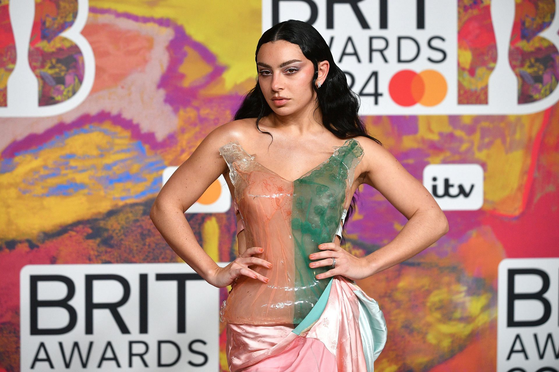 Charli (Image via Jim Dyson/Redferns/Getty)