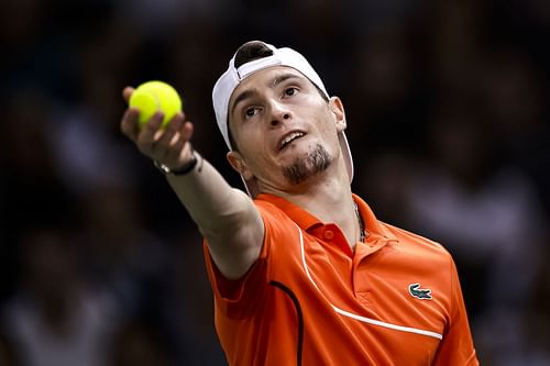 Humbert prepares to serve at the Rolex Paris Masters 2024 - Source: Getty