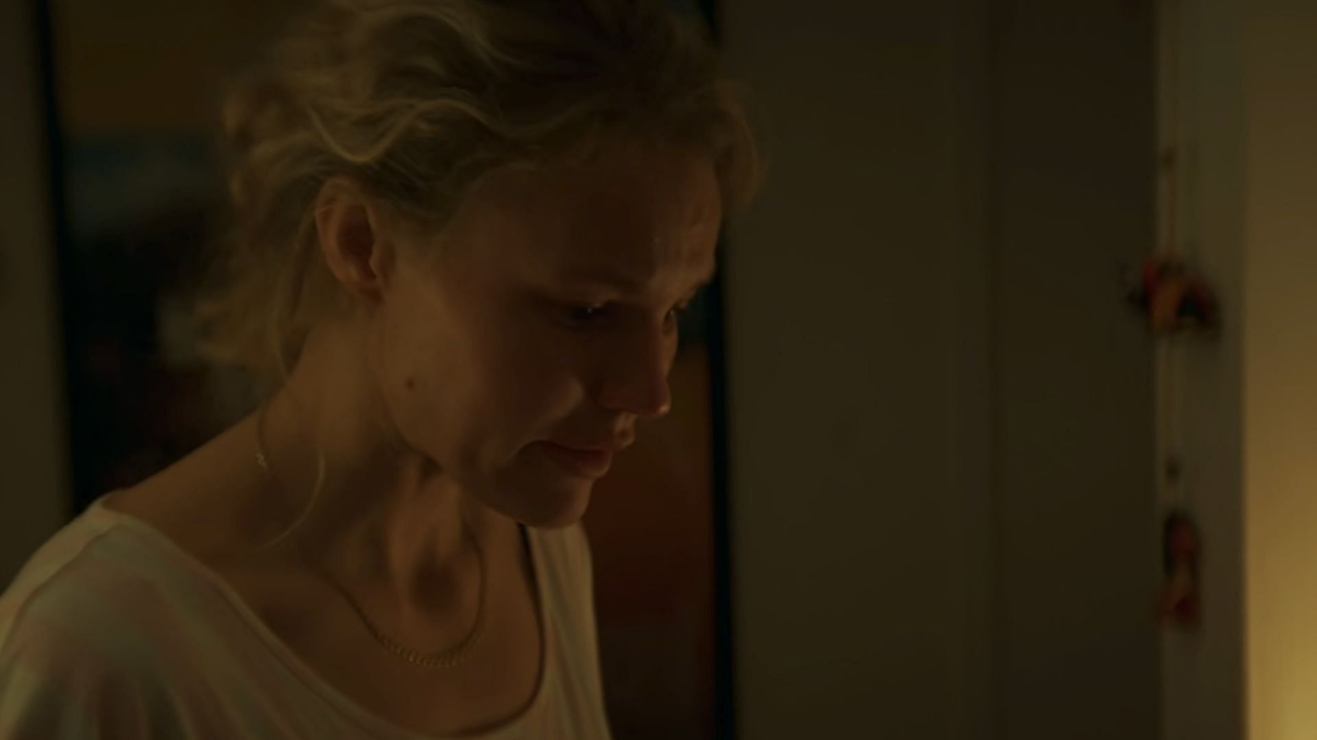 Johanna Hedberg as Karin (Image via Netflix)