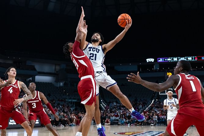 Arkansas Razorbacks recruiting: 4-star SF Isaiah Sealy commits to John Calipari's 2025 recruiting class