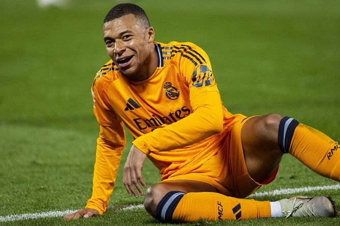 “It makes no sense” - Kylian Mbappe told why he should’ve joined Premier League giants instead of Real Madrid by former L’Equipe CEO