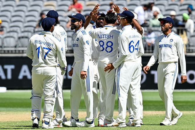 What happened on Day 4 of the 1st India vs Australia BGT 2024-25 Test in Perth?
