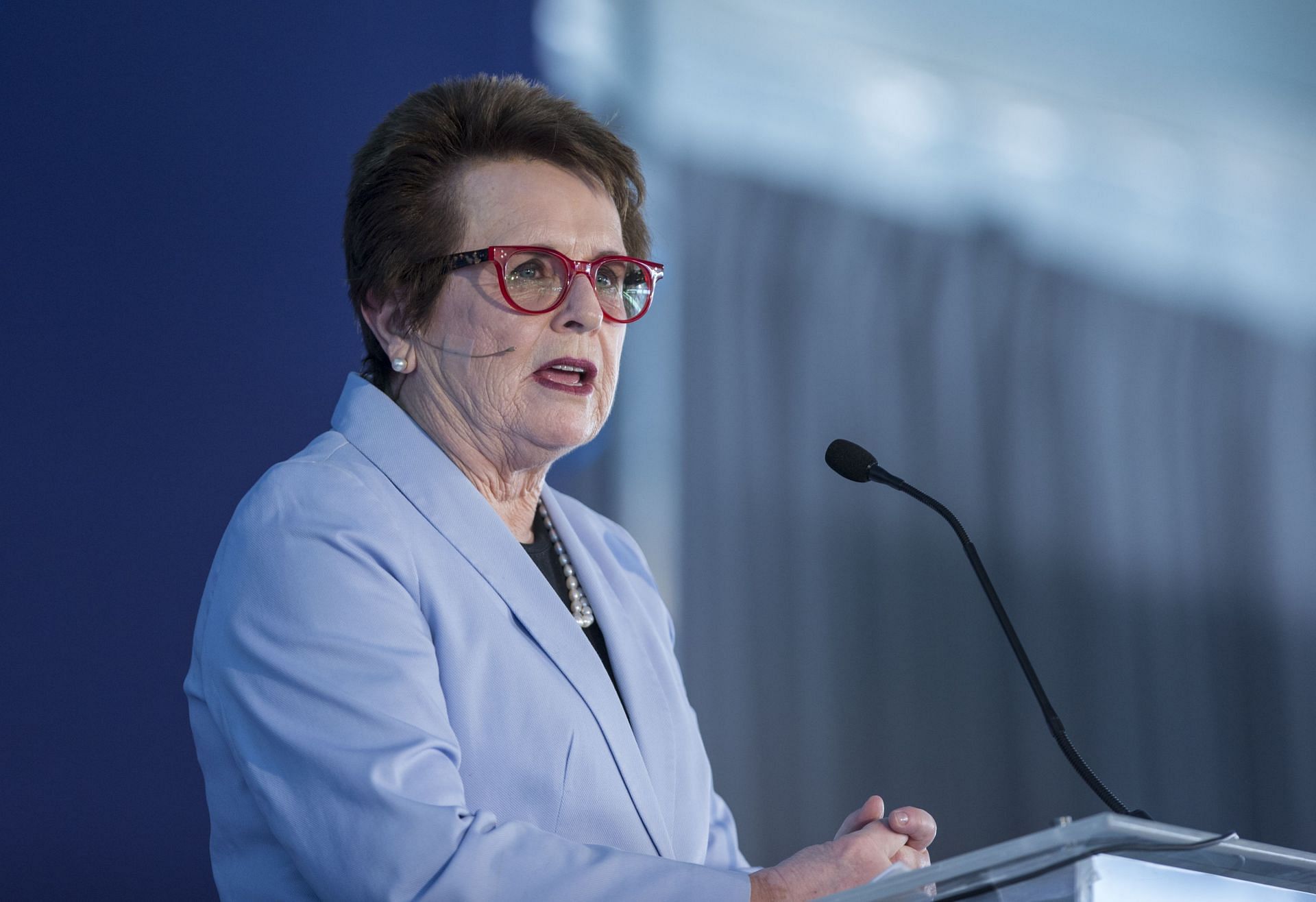 Billie JEan King pictured speaking at an event [Image Source: Getty Images]