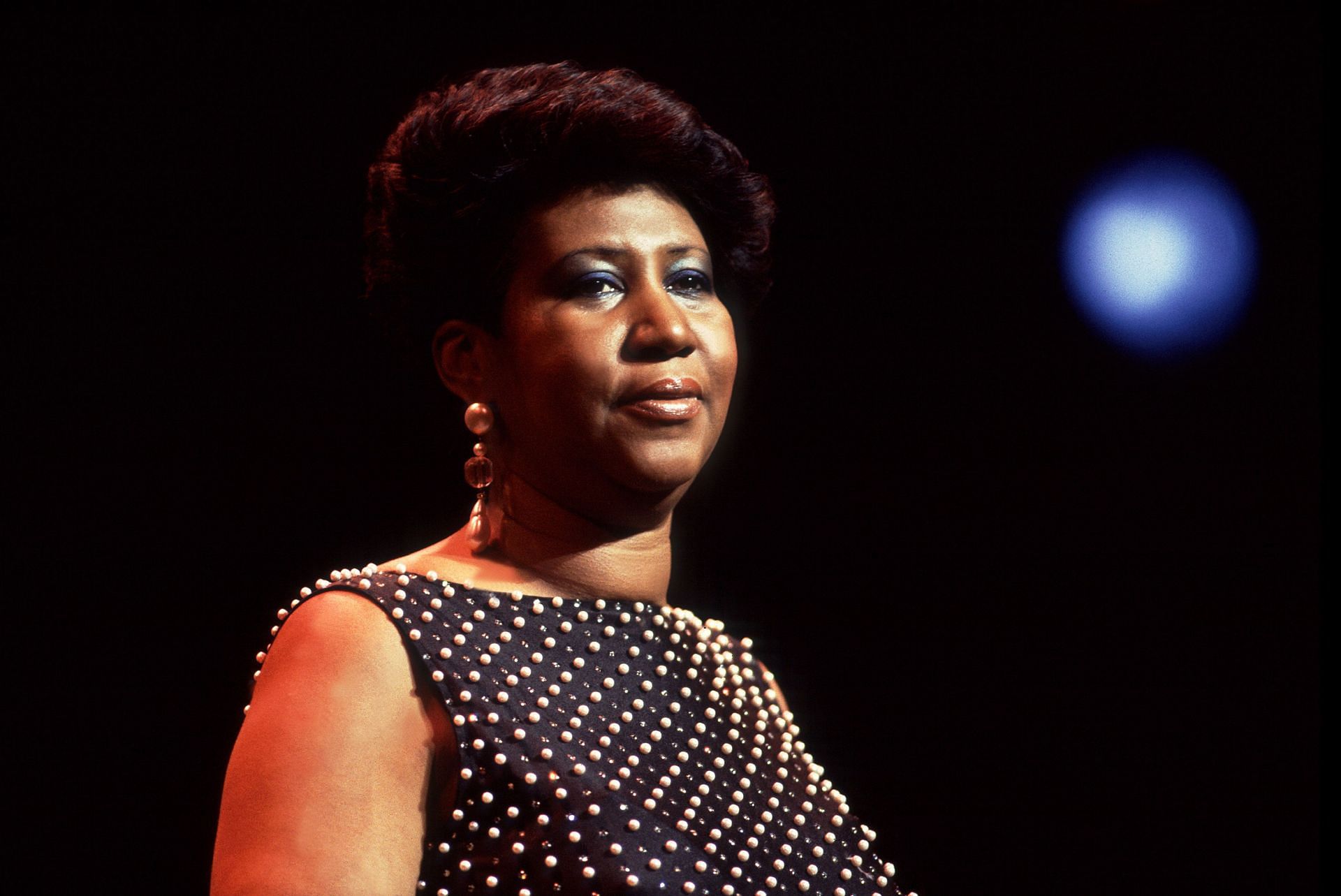 Aretha Franklin At The Chicago Theater (Image via Getty)