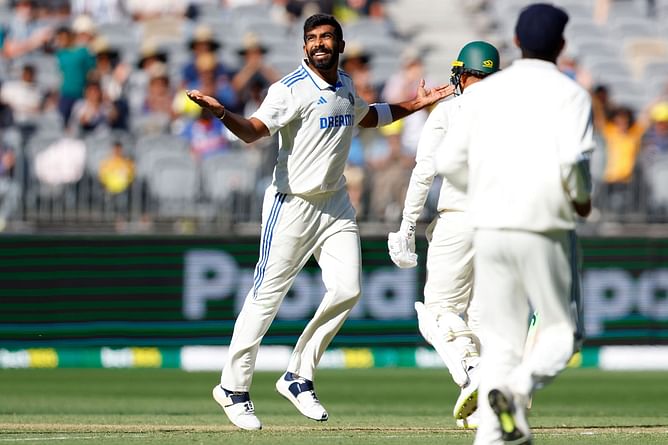 "Even when Kohli dropped a catch, Bumrah's reaction was extraordinary" - Gilchrist hails pacer for brilliant spell on Day 1 of 1st BGT 2024-25 Test