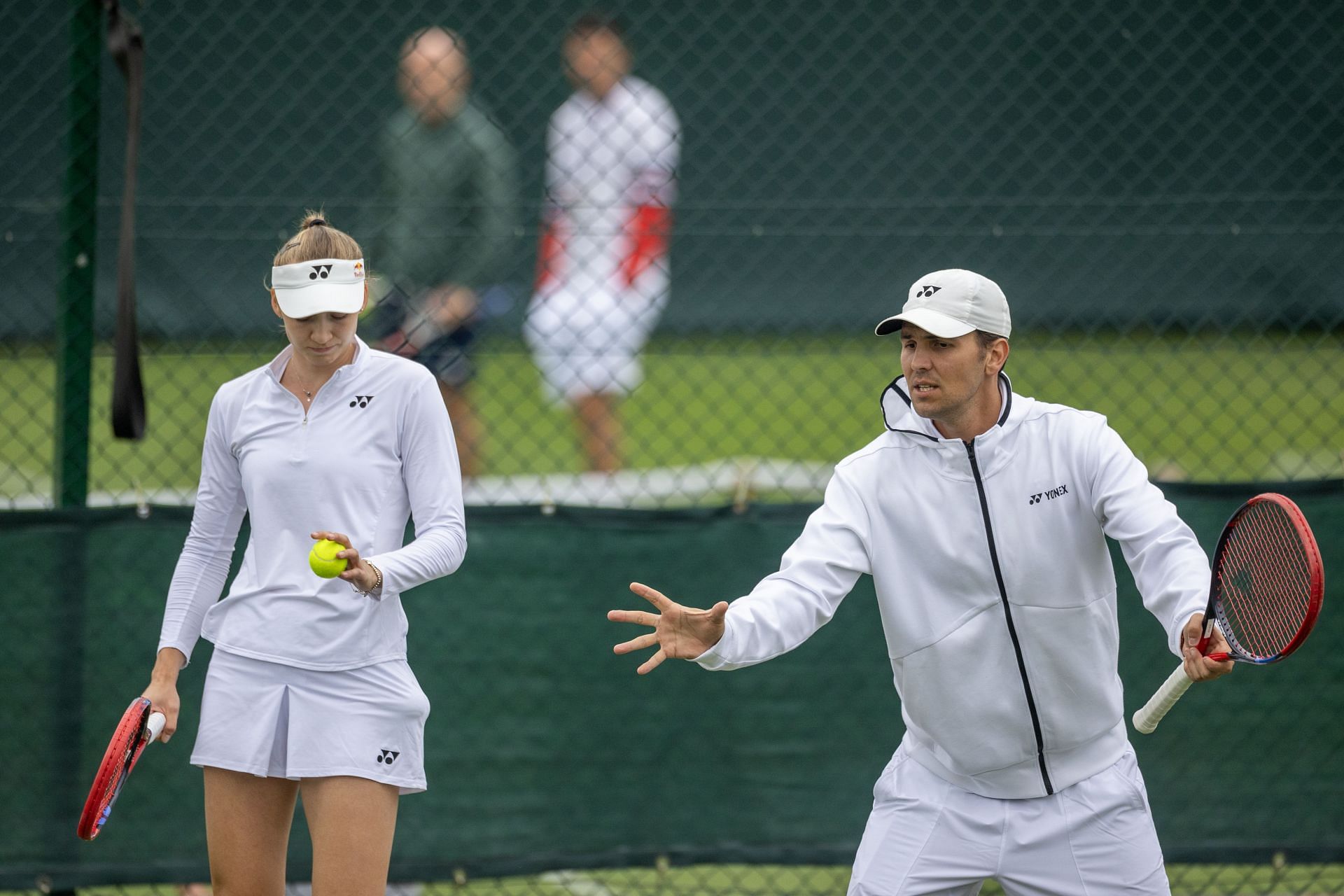 Elena Rybakina with Stefano Vukov (Source: Getty)