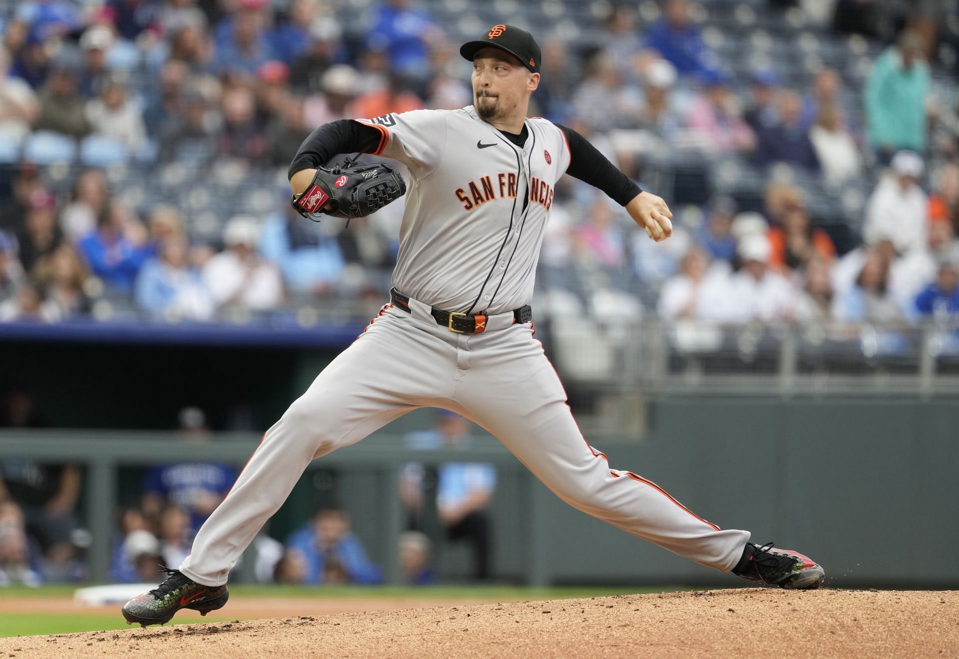 Blake Snell in action against the Kansas City Royals - Source: Getty