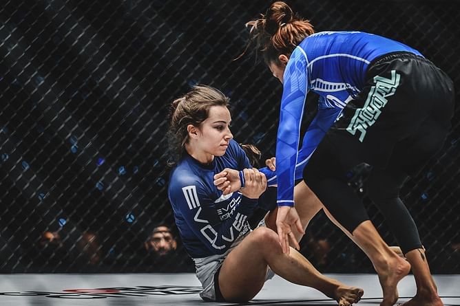 FREE FULL FIGHT: BJJ superstar Danielle Kelly schools Sambo world champion Mariia Molchanova in slick submission finish
