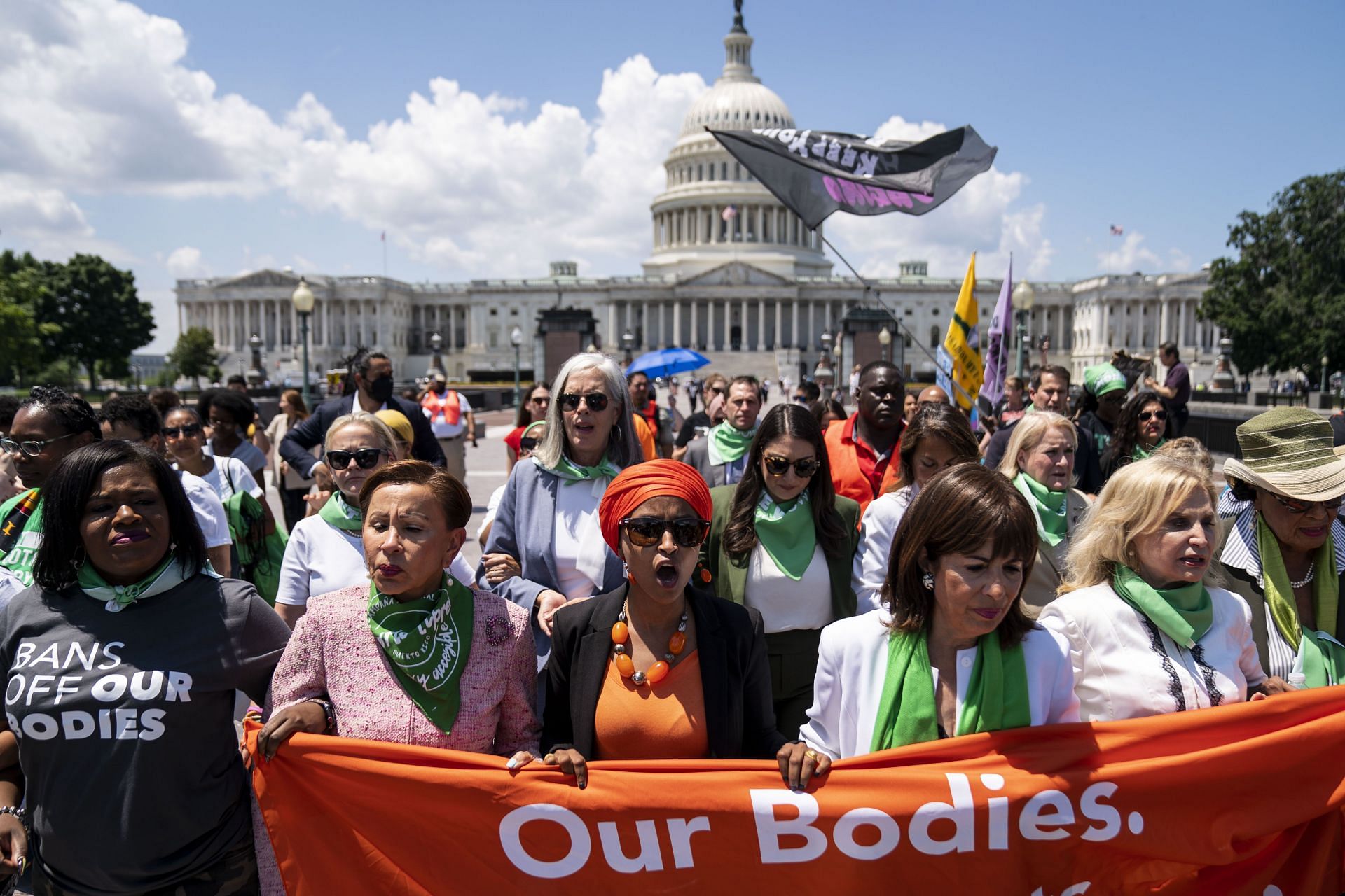 Roe v. Wade Protest - Source: Getty (Kent Nishimura / Los Angeles Times via Getty Images)