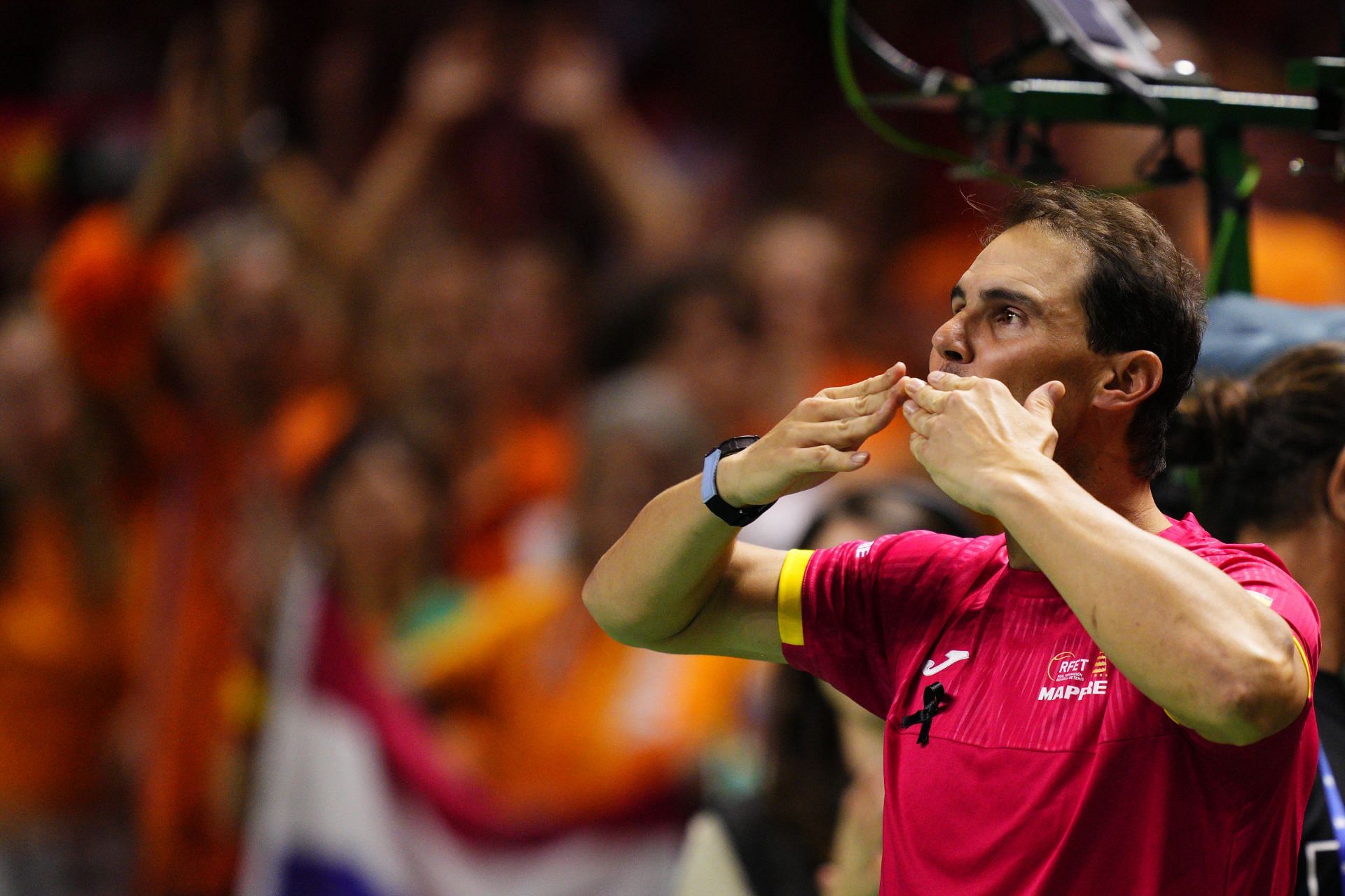 Rafael Nadal blows a kiss to the crowd (Source: Getty)