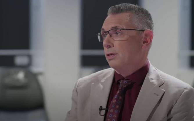 [WATCH] Disturbing video airs during WWE RAW, Michael Cole confirms it was an accident