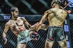WATCH: Filipino-American star Eddie Abasolo's dagger-like elbow gashes Niclas Larsen in Singapore duel