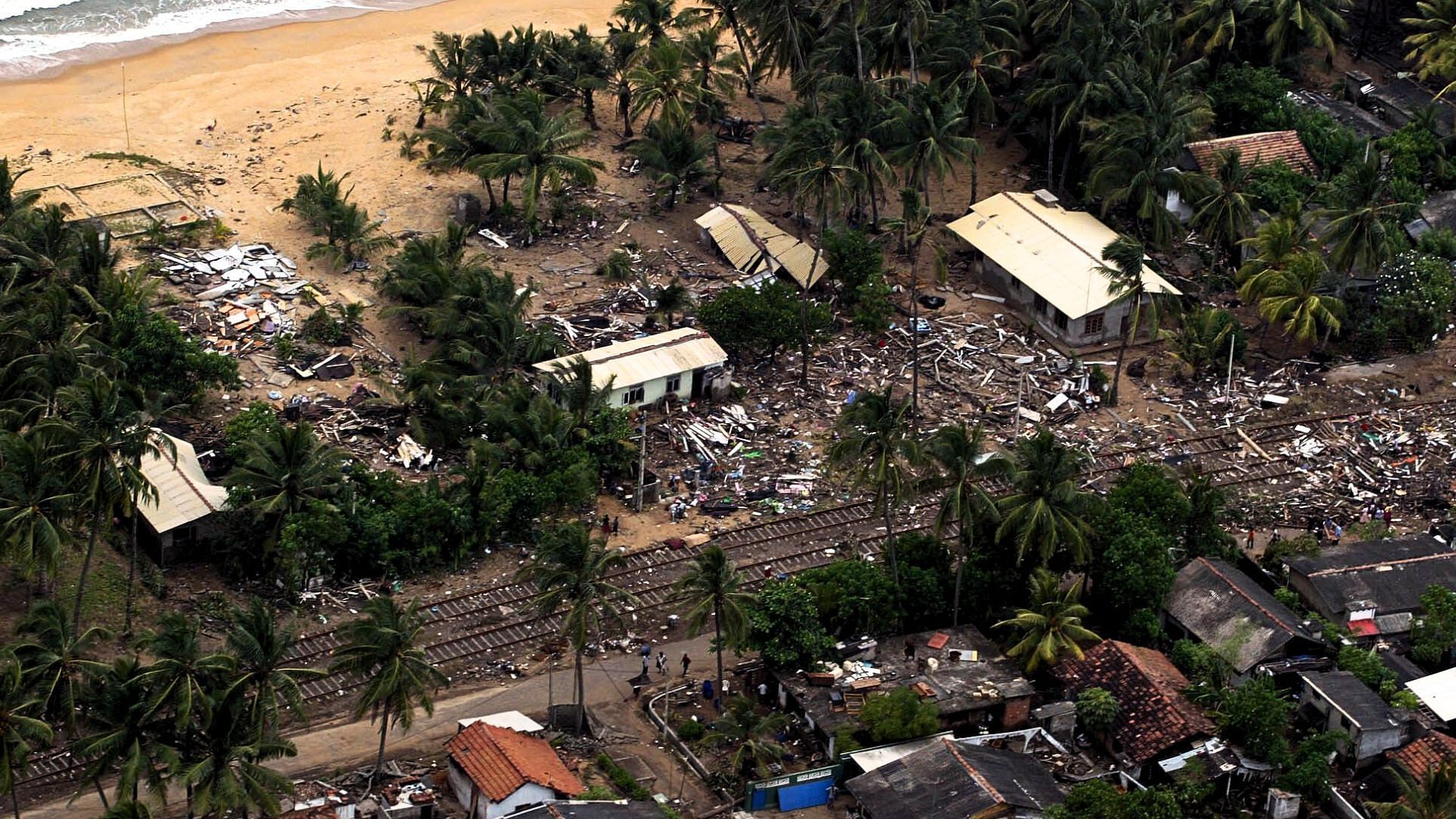 Image of 2004 Indian Ocean Tsunami (Image via National Geographic)