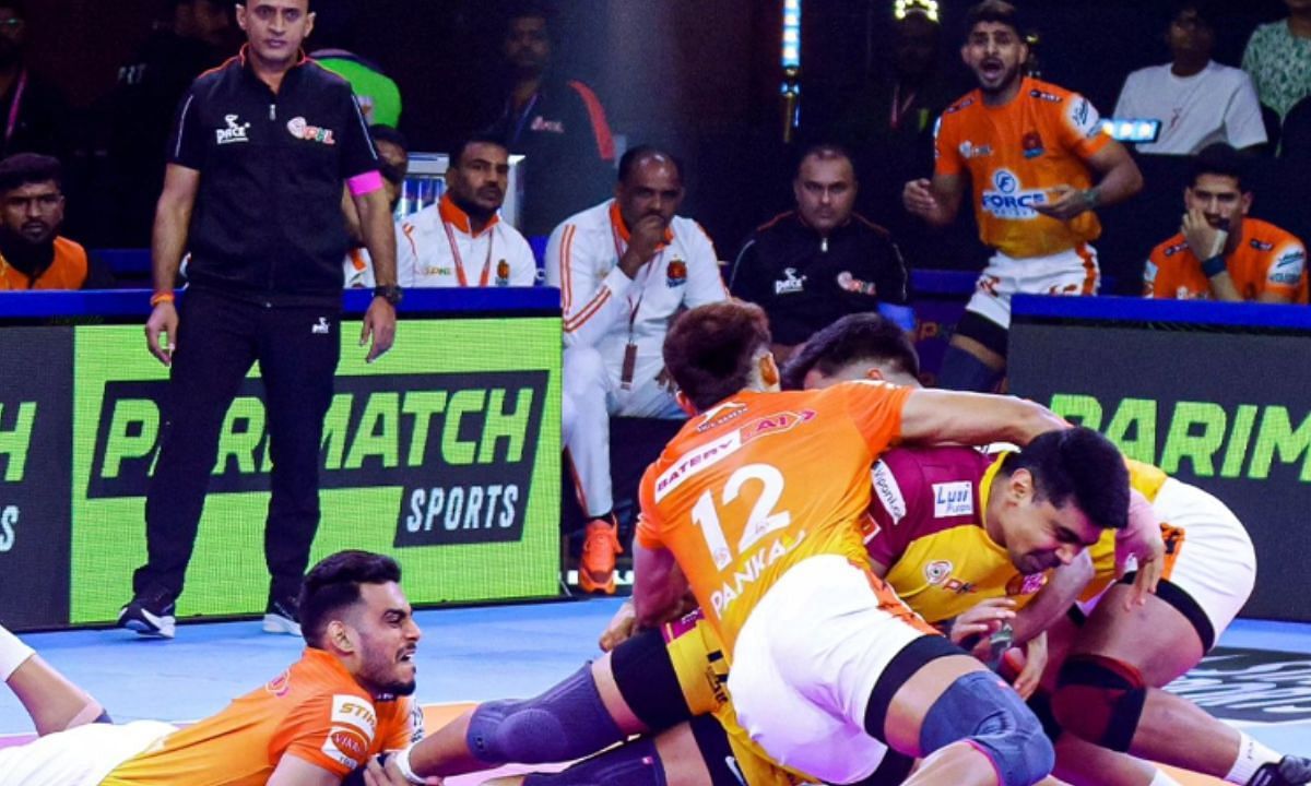 पुनेरी पलटन की टीम (Photo Credit - Instagram/prokabaddi)