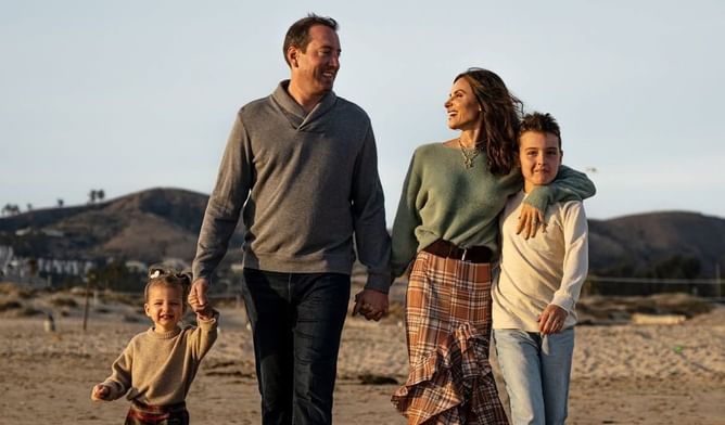 Kyle Busch spends time with Samantha and kids, enjoying West Coast as NASCAR offseason continues