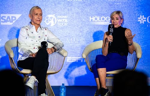 Martina Navratilova (L) and Chris Evert (R) (Source: Getty)