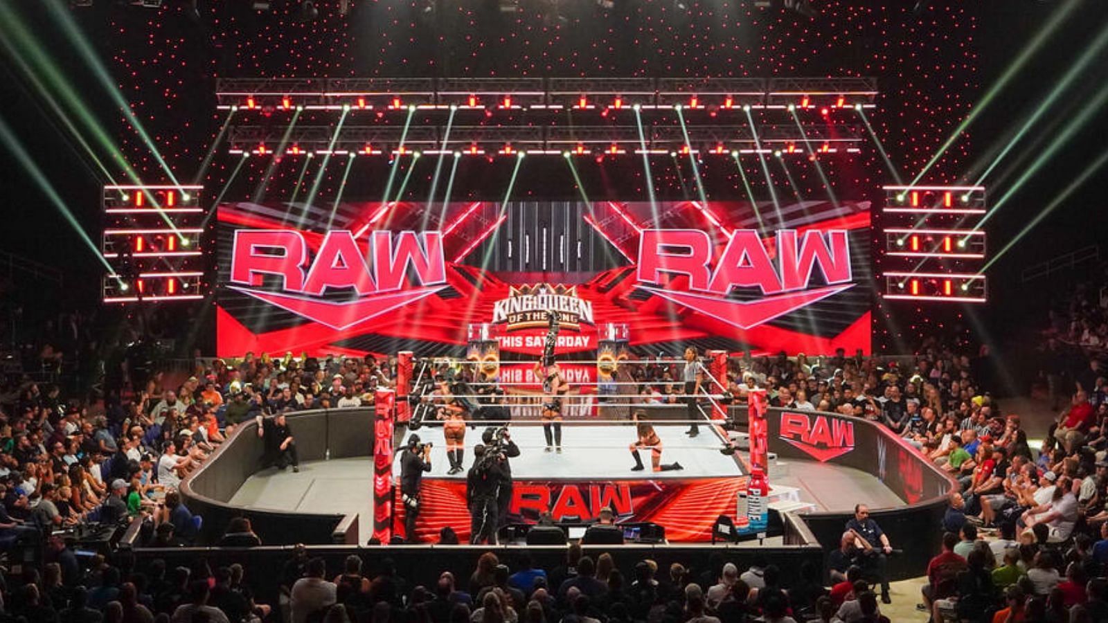 WWE RAW