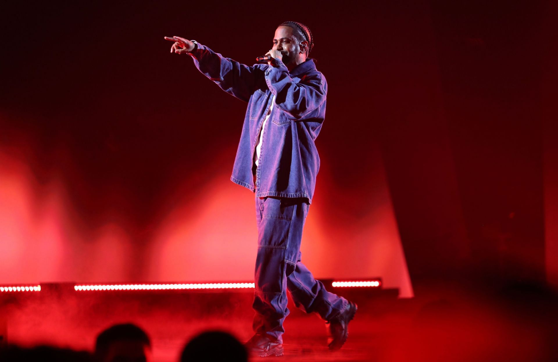 Big Sean performs at Amazon Music Live Concert Series 2024 - Big Sean (Image via Getty) Big Sean performs as part of Power 106&#039;s Cali Christmas (Image via Getty)