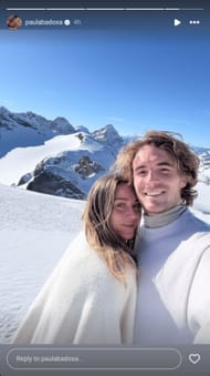 Badosa and Stefanos Tsitsipas pose for a selfie in the Swiss Alps (Source: Instagram - @paulabadosa)