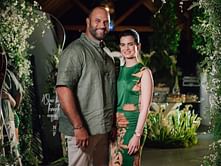 Albert Pujols pens a heartfelt note for wife Nicole's birthday, strikes pose beside spouse in matching hues