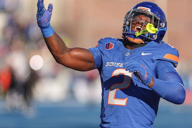 "Ashton jeanty or it's rigged": CFB Fans take a firm stand for Boise State star after Travis Hunter leads the Heisman odds list