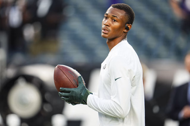 Is DeVonta Smith playing tonight? Eagles WR's status explored for Week 11  TNF showdown vs. Commanders