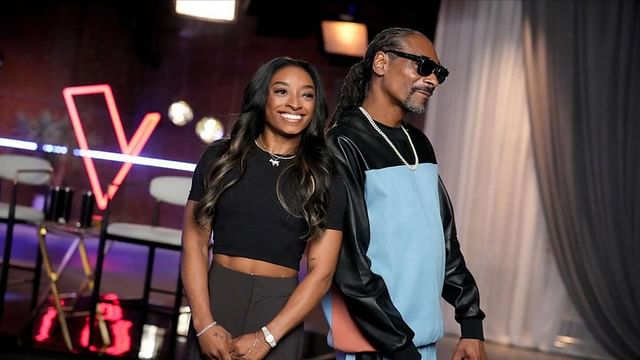 Simone Biles and Snoop Dogg in The Voice (Image source via Instagram @nbcthevoice)