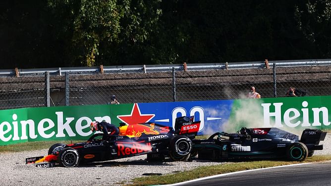 Lewis Hamilton claims Max Verstappen's driving tactics are still the same as they were in 2021: "I don’t think you’re seeing much difference"