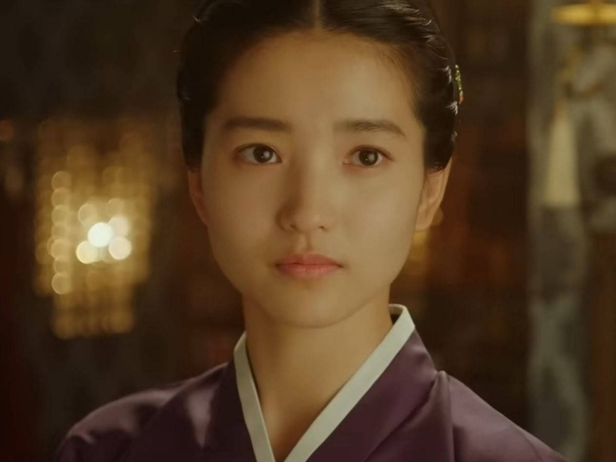 Kim Tae-ri for Mr. Sunshine (Image via YouTube/Netflix Asia)