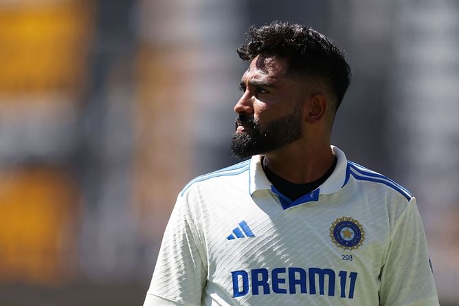5 times the speed guns recorded a questionable high speed for a bowler ft. Mohammed Siraj in BGT 2024-25
