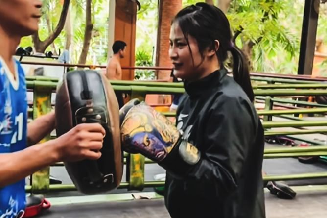 WATCH: Atomweight MMA queen Stamp Fairtex shoots venom in furious workout, looks to be in her best shape since harrowing injury