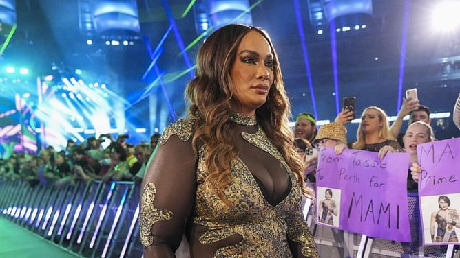 "I don't find this as offensive as Rikishi" - Corey Graves stunned after real-life Bloodline member pulls off audacious move on Nia Jax