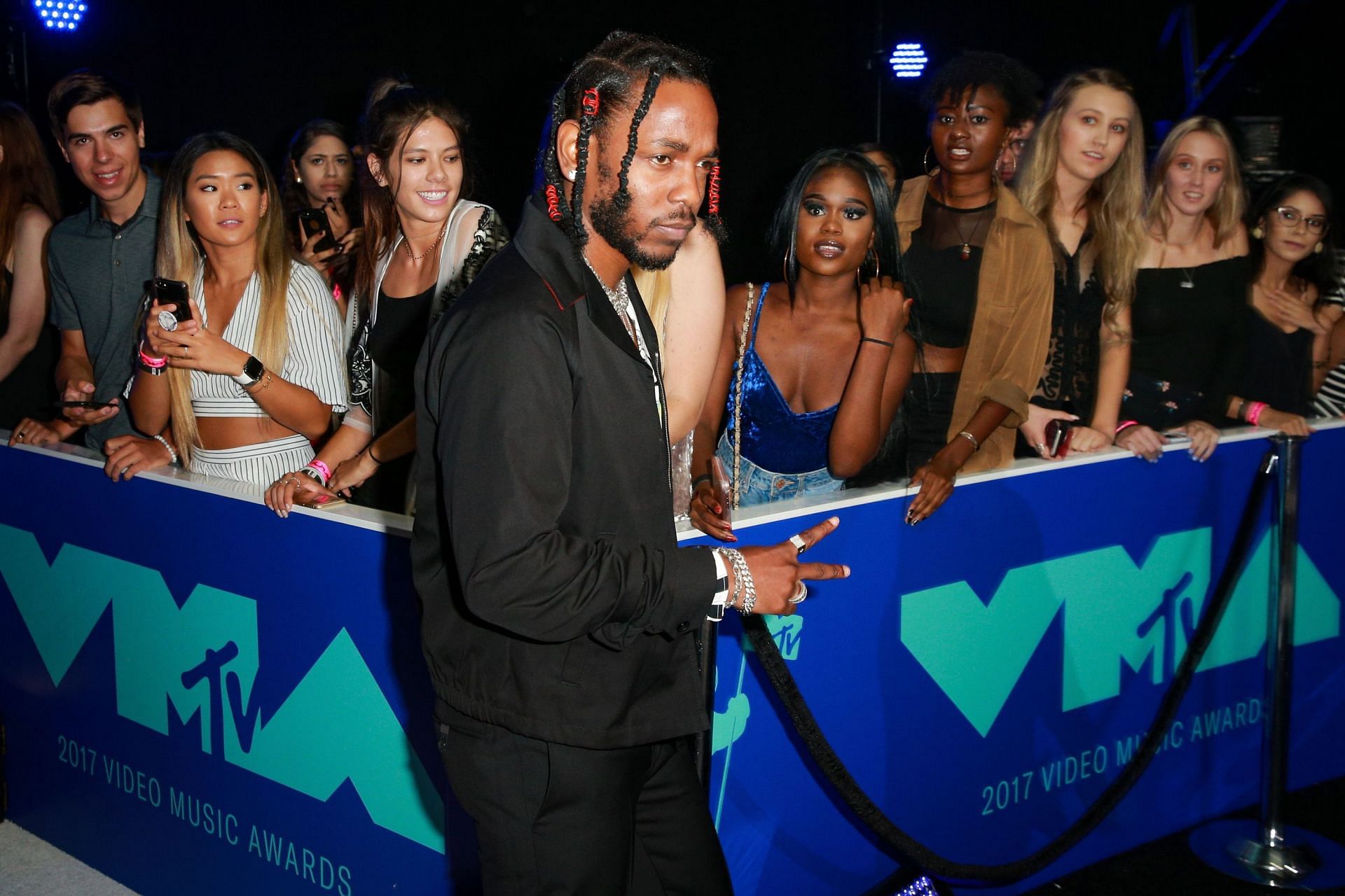 2017 MTV Video Music Awards - Red Carpet - Source: Getty