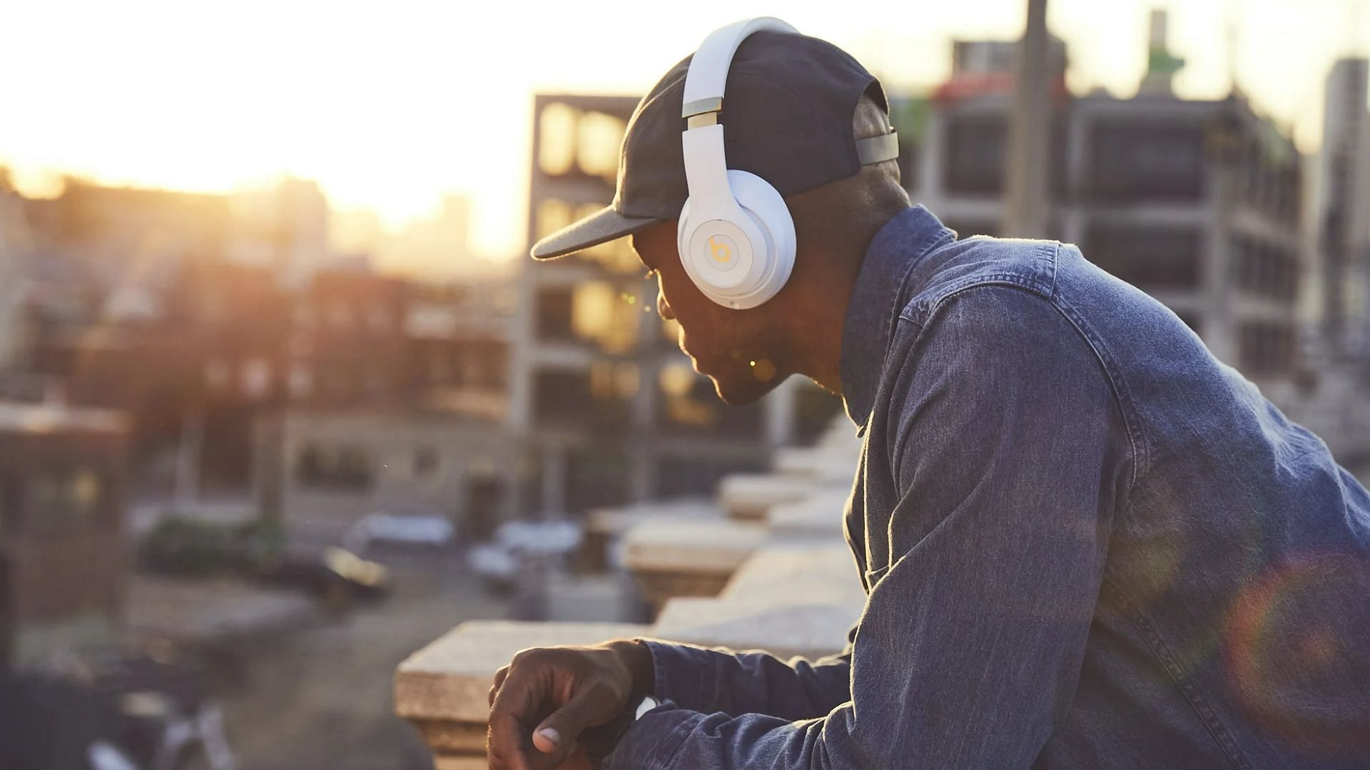 The on-ear look of the headphones (Image via Beats)