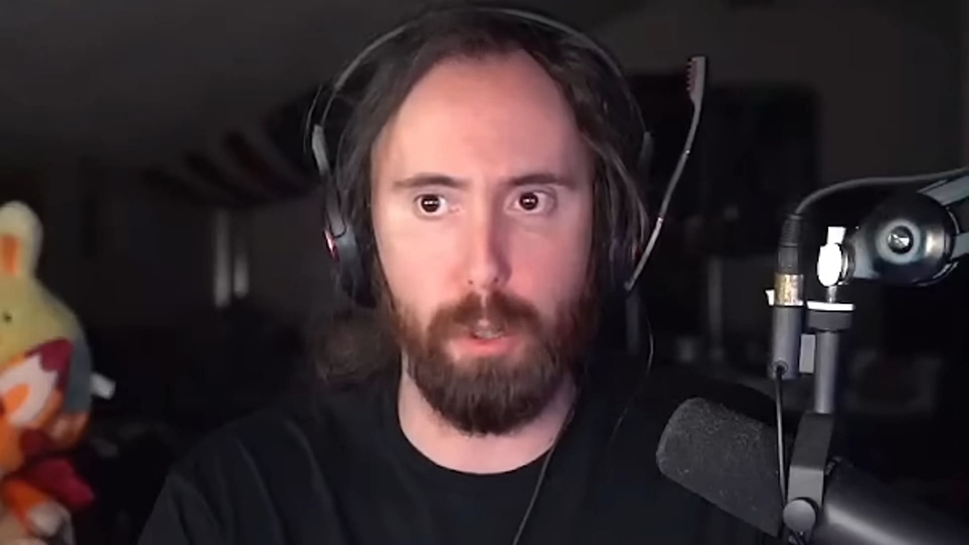 Asmongold gave his opinion on Path of Exiles 2 after playing it for nearly fifteen hours non-stop (Image via Asmongold Clips/YouTube)