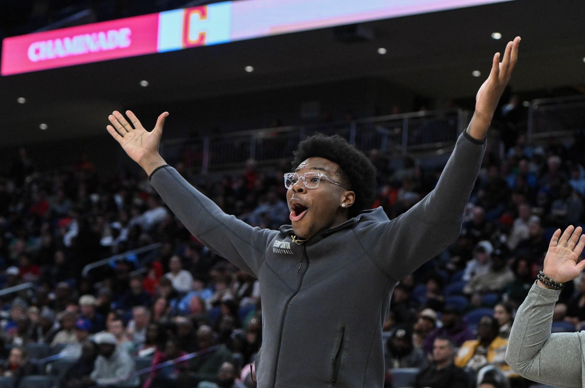 HIGH SCHOOL BASKETBALL: DEC 13 Luhi Holiday Invitational - Long Island Lutheran vs Sierra Canyon - Source: Getty