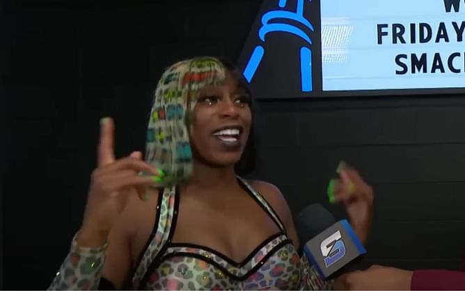 Naomi's name gets botched as 25-year-old's babyface turn is teased on SmackDown