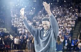 "When do we start doing chants": BYU commit AJ Dybantsa gets mic'd up during his visit to Cougars vs. Bulldogs game