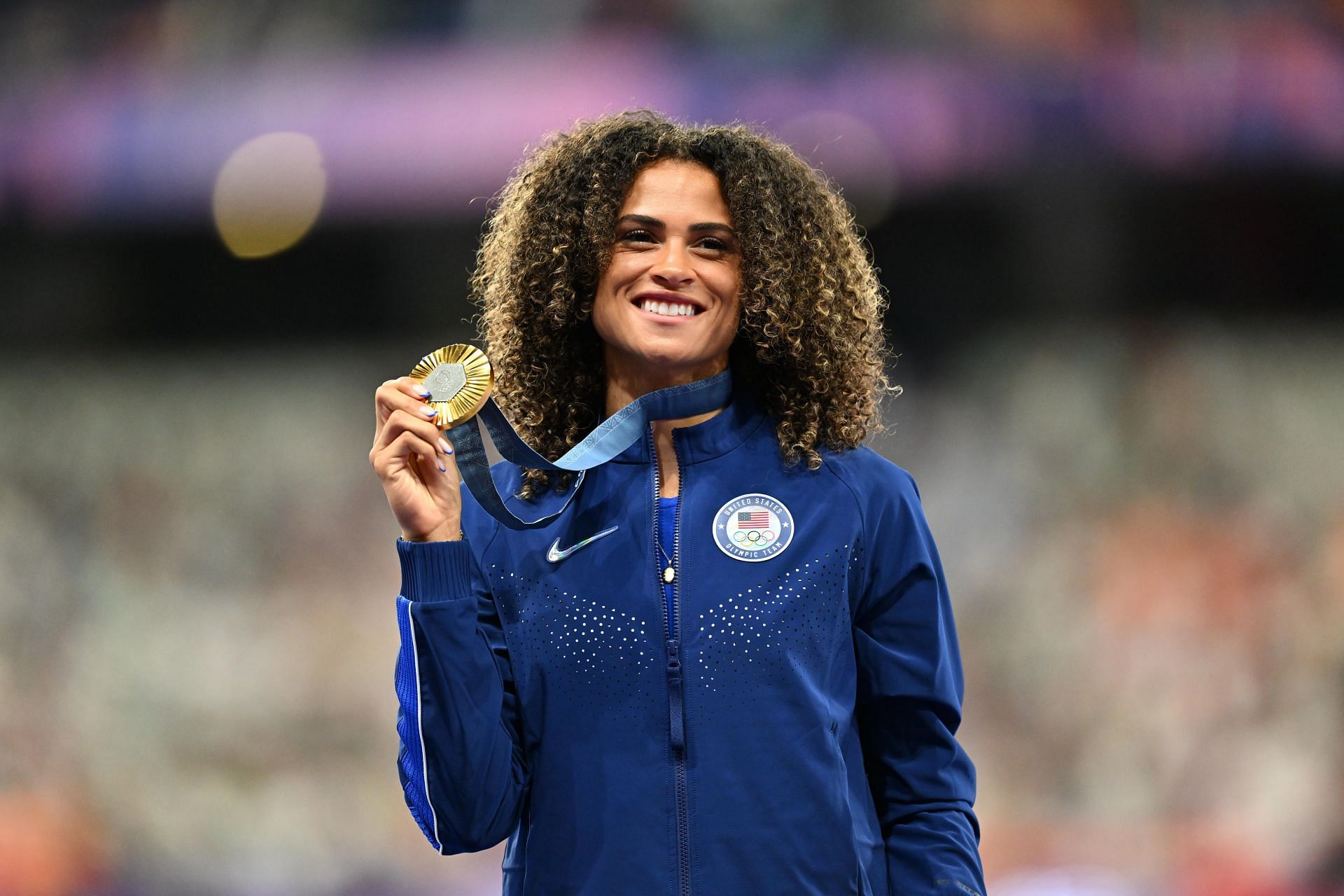 Sydney McLaughlin-Levrone with the 400m hurdles gold medal at the Paris Olympics 2024 [Image Source : Getty]