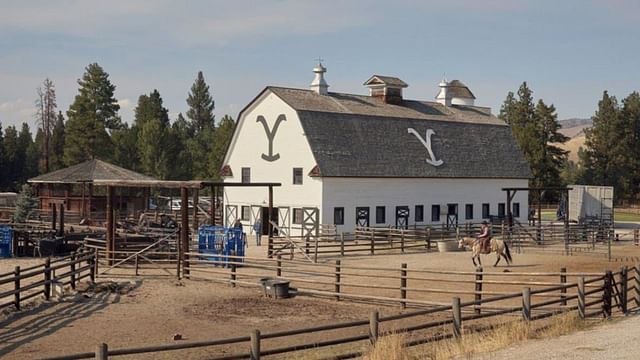 How many acres is the Yellowstone ranch? Explained