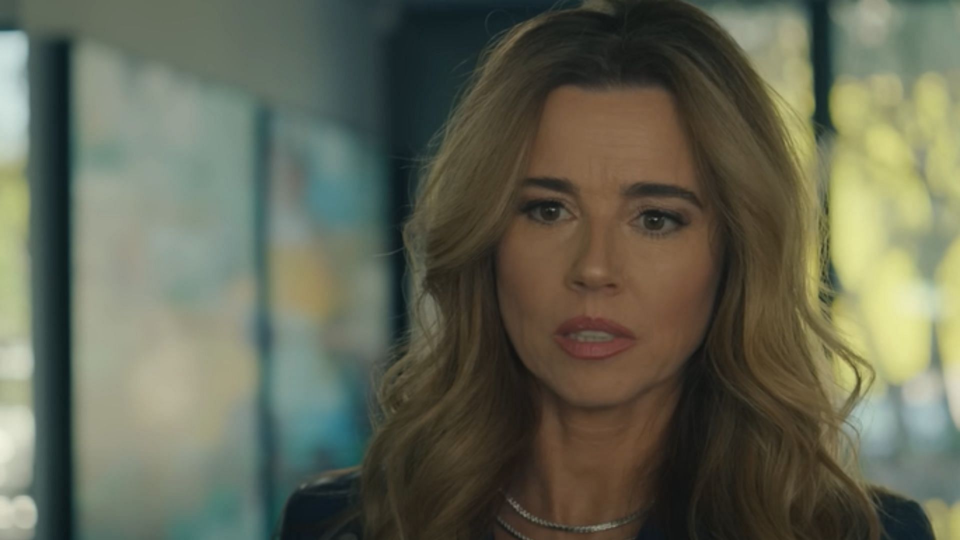 Linda Cardellini as Margo Starling (Image via YouTube/@Netflix)