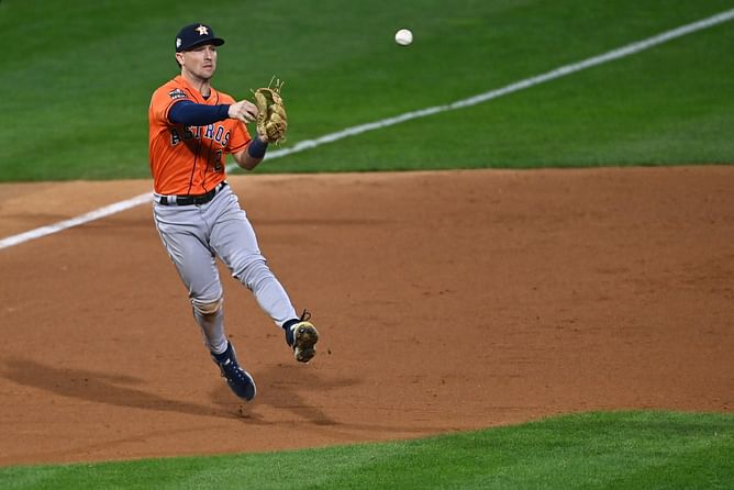 MLB insider names AL East, AL West teams outside picks to land Alex Bregman, believes Alex Cora's Red Sox, A.J. Hinch's Tigers are favorites