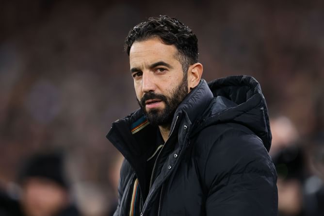 Manchester United dealt blow as star picks up injury and gets subbed out just 14 minutes into the game against Manchester City