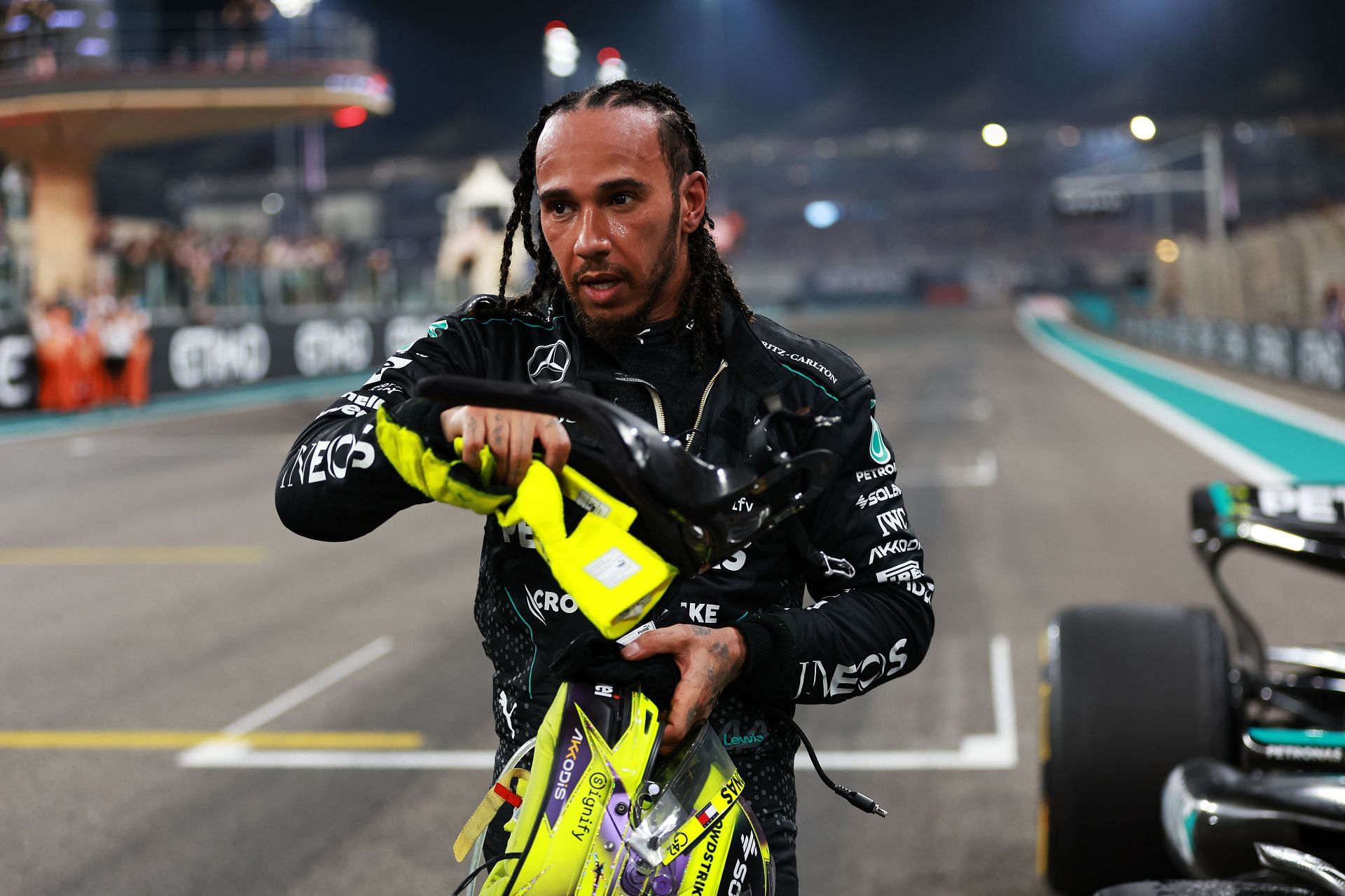 Lewis Hamilton at F1 Grand Prix of Abu Dhabi - (Image Source: Getty)